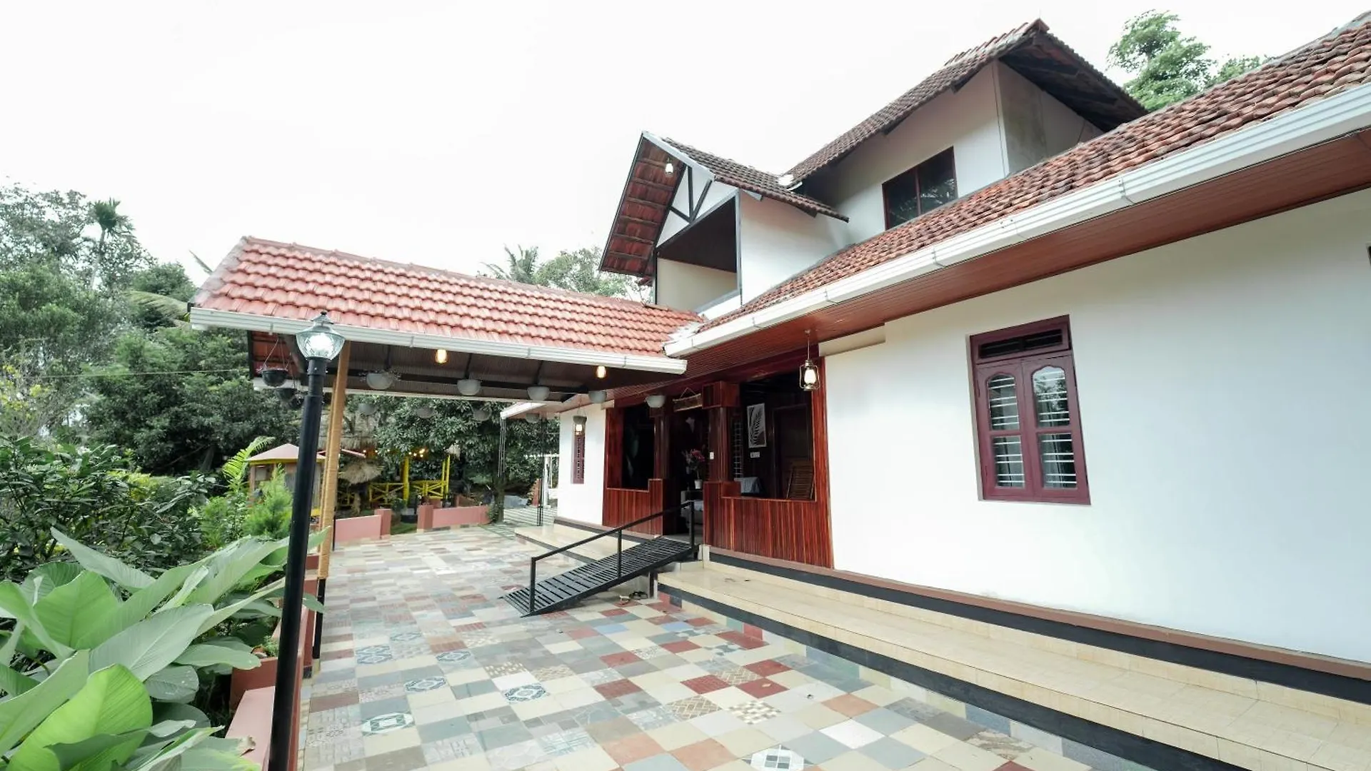Wayanad Vista Family Bungalow Padinjarathara India