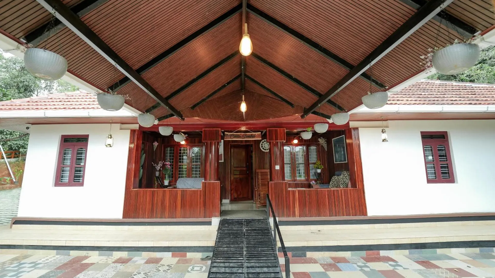 Wayanad Vista Family Bungalow Padinjarathara
